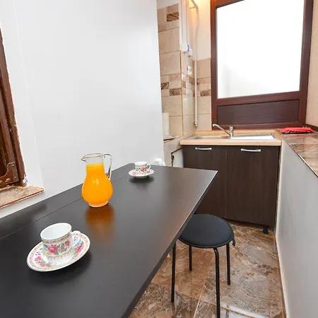 Leisure & Business Embassy * Bucharest