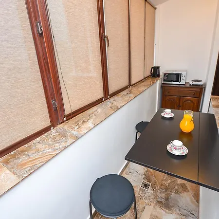 Leisure & Business Embassy Apartman